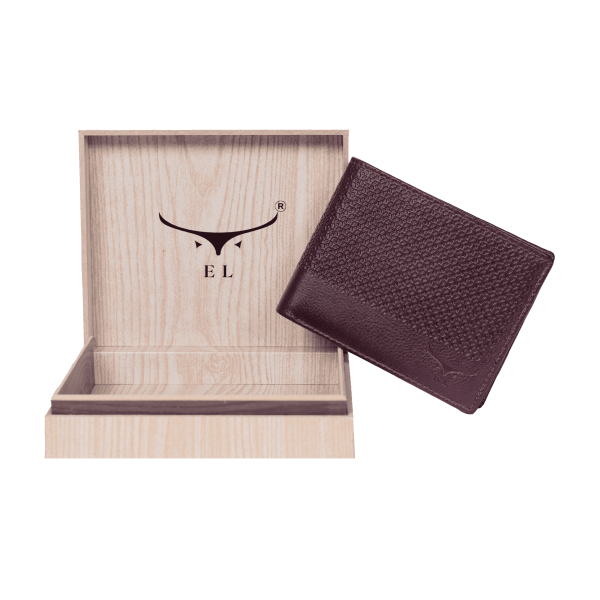 Oryviah – Woven grace. Timeless strength.